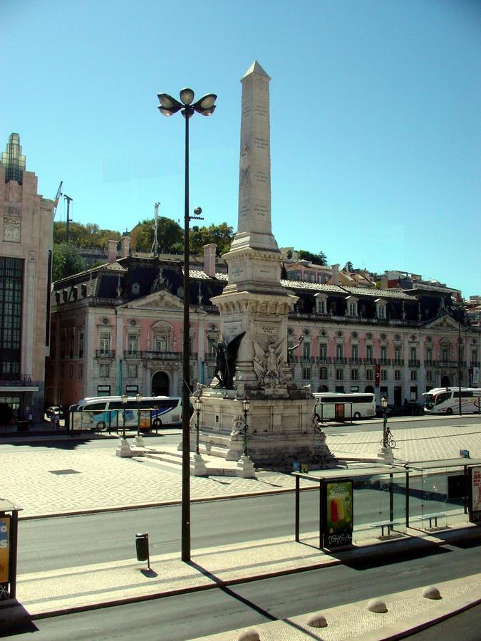 Inn-Chiado Restauradores Prime Suites Lisbon Exterior photo