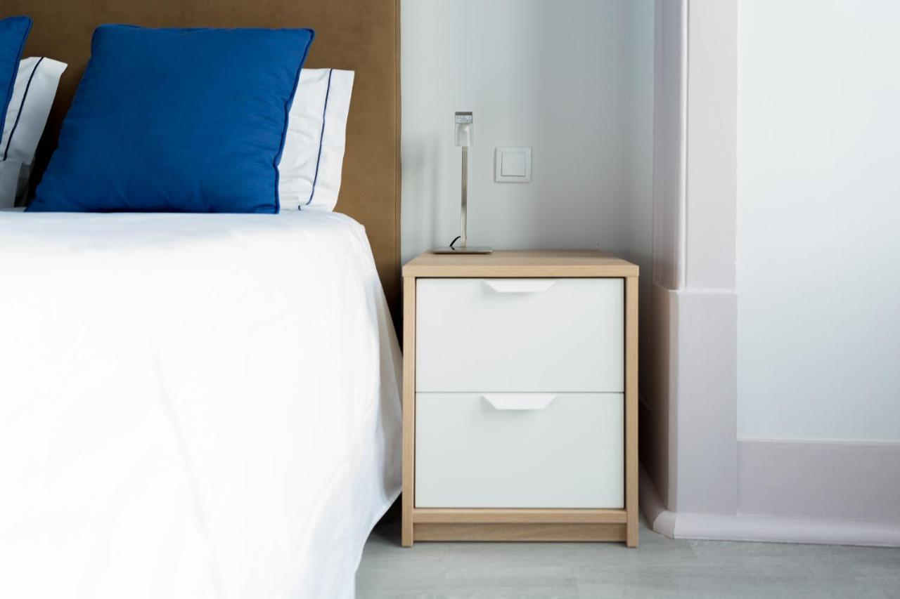 Inn-Chiado Restauradores Prime Suites Lisbon Exterior photo